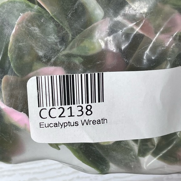 Eucalyptus Green and Pink Wreath NWT - Picture 5 of 8